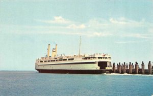 LEWES, DE Delaware  LEWES-CAPE MAY AUTO FERRY BOAT At Dock  Chrome Postcard