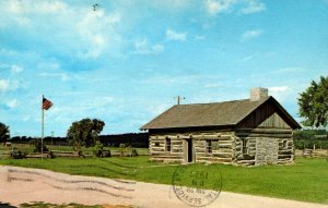 USA Pioneer Log Cabin Jedediah Hyde Jr Manchester Vermont Chrome Postcard 09.87