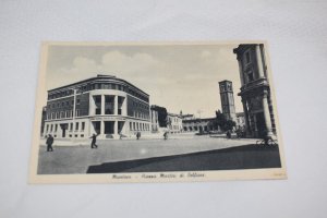 Mantova Piazza Martiti di Belfiore Postcard 10198 Ed. Cartoleria B. Panzani