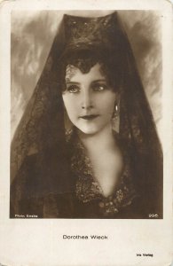 Postcard cinema film star beauty actress Dorothea Wieck