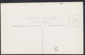 Royalty Postcard - Buckingham Palace Showing State Coach   MB1454