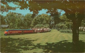 Postcard Illinois Chicago Riverview Miniature Train railroad 1950s Teich  23-246