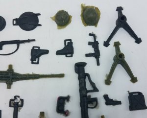 Vintage 1965 Thingmaker Fighting Men Lot of 40+ Completed Molded Items Weapons