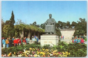 Vintage Postcard Tomb of Mr. Lu Hsun Shanghai China 1981-1936
