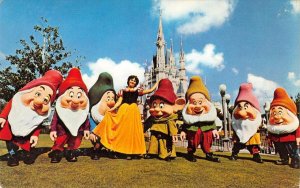 WALT DISNEY WORLD Snow White & Seven Dwarfs Castle 1977 Vintage Postcard