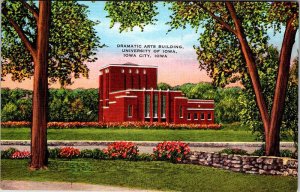 Postcard SCHOOL SCENE Iowa City Iowa IA AN9922