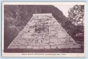 c1940 Cumberland Gap Tennessee Postcard Daniel Boone's Monument Exterior View