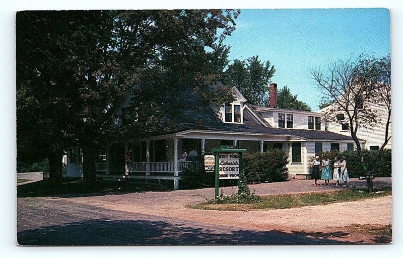 WOLFEBORO, NH New Hampshire ~ RUST POND COTTAGES  c1950s Roadside Postcard