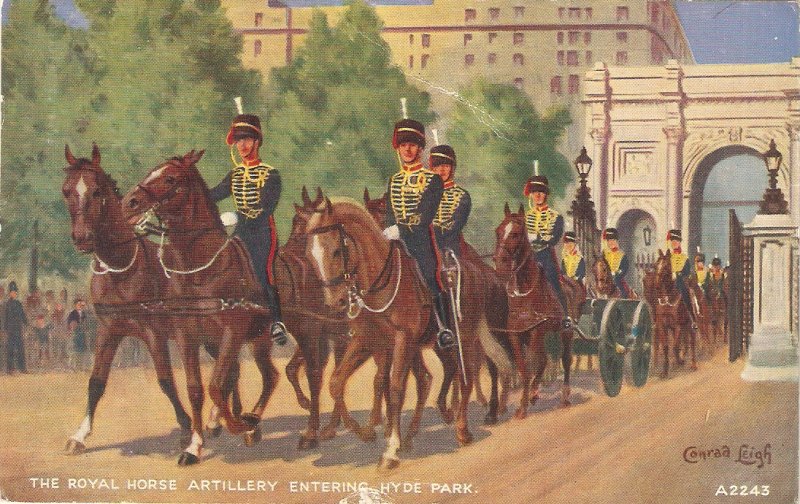 TheRoyal Horse Artillery entering Hyde Park  Vintage English PC. Signed