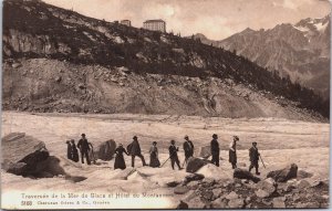 France Traversée de la Mer de Glace et Hôtel Montanvers Vintage Postcard C217
