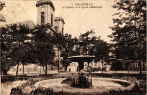 CPA THIONVILLE Le Square l'Église catholique (984497)