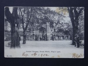 Norfolk KINGS LYNN Ancient Gateway, Broad Walks showing Policeman c1904 Postcard