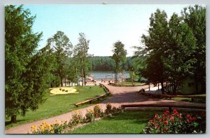 Trail's End Camp  Beach Lake  Pennsylvania Postcard