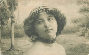 Adorable lady head decoration coiffure necklace vintage postcard