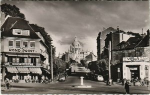 CPA LISIEUX - Le Rond-Point et la Basilique (140880)