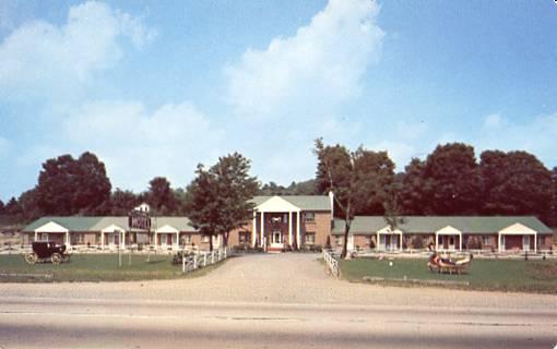 NY - Binghamton. Colonial Motel