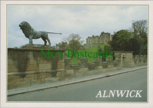 Northumberland Postcard - Alnwick Castle and Lion Bridge  RRR1085