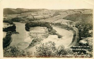 1920s Roosevelt Highway Rock Mount Pennsylvania RPPC Photo Postcard 20-5520