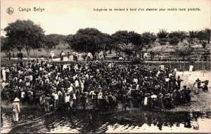 Congo Belge Indigenes se Rendant a Bord d'un Steamer Pour Vendre Leurs C108