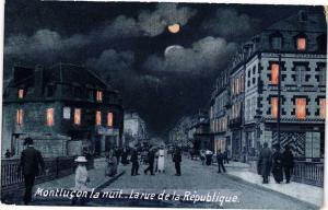 CPA MONTLUCON la nuit-La rue de la République (262274)