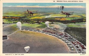 WW2 Linen,Parachutes, Planes,Brooks Field, San Antonio,TX, Msg,Old Postcards