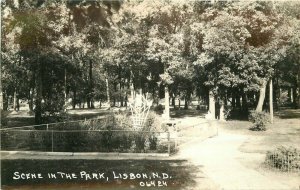 Lisbon North Dakota Scene Park 1930s RPPC Photo #06424 Postcard 21-12082