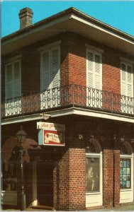 Postcard New Orleans - Bourbon St - French Quarter Inn