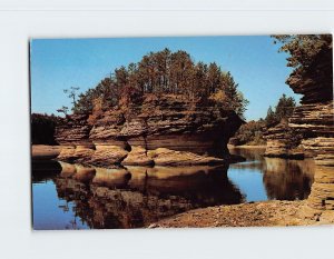 Postcard Lone Rock, Lower Dells of the Wisconsin River, Wisconsin Dells, WI