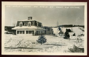 h1026 - STE. ADELE EN HAUT Quebec 1940s Skiing Lodge. Real Photo Postcard