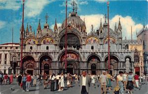 B33525 Venezia The church of st Mark   italy