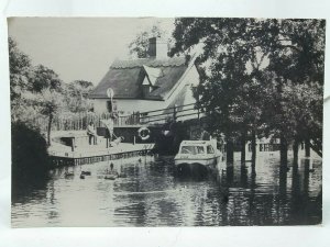 Stour Trusty Pleasure Boat at Flatford Essex 1986 Vintage Postcard River Stour