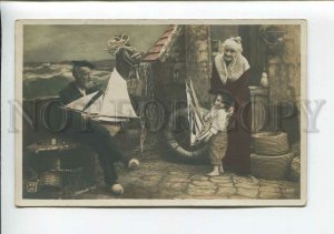 3177731 FISHING Grandpa Grandma SHIP TOY Vintage PHOTO PC