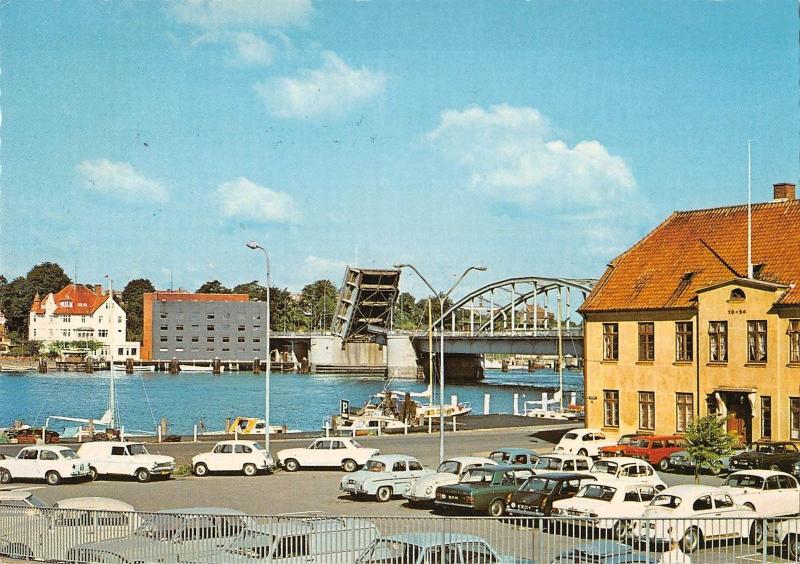 BR88625 sonderborg view of the harbour denmark  car voiture