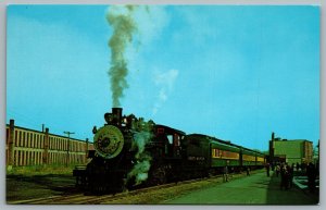 Postcard Steamtown USA Bellows Falls VT Baldwin #15 (2-8-0) Leaving Rutland