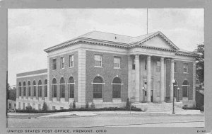 Post Office Fremont Ohio 1940s postcard