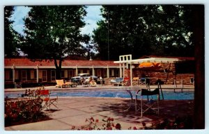 KANAB, Utah UT ~ Roadside PARRY LODGE Swimming Pool ca 1960s  Postcard