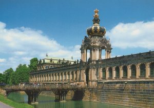 Germany Postcard - Dresden - Zwinger - Kronentor    RRR137