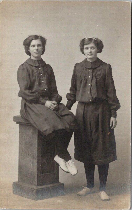 Two Young Women Girls Sisters ?? Studio Portrait RPPC Postcard F63