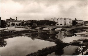 CPA Dax Pont sur l'Adour et le Splendid (1263096)