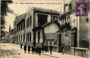 CPA BOIS-COLOMBES Les École et l'Entrée de la Mairie (413614)