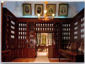 VINTAGE CONTINENTAL SIZE POSTCARD NEW PHARMACY OF CARLOS IV MADRID SPAIN