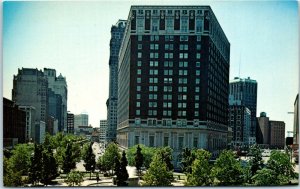 1960s Statler Hilton Hotel Detroit Michigan Postcard