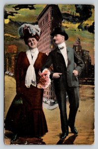 1908  Flat Iron Building  New York City  Romance Romantic Love Couple   Postcard