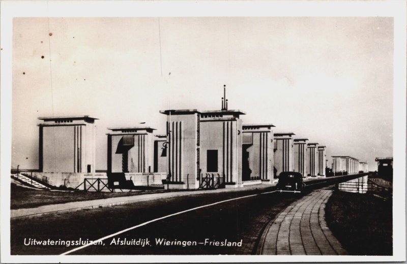 Netherlands Uitwateringssluizen Afsluitdijk Wieringen FrieslandVintage RPPC C256