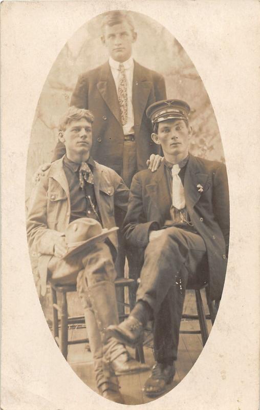 F13/ Occupational RPPC Postcard c1910 Soldiers? Work Crew? 28