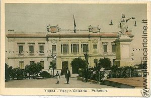 03940 VINTAGE POSTCARD: REGGIO CALABRIA - PREFECTURE-