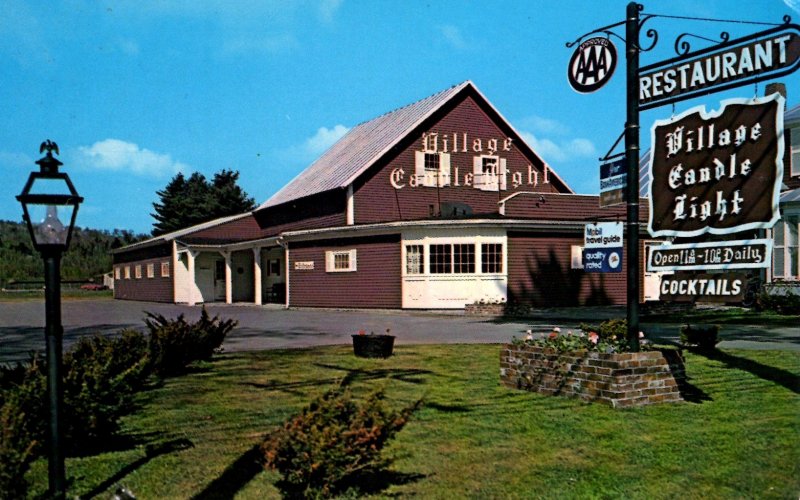 Skowhagan, Maine - The Village Candle Light Restaurant - c1950