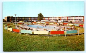 SPRINGFIELD, MO Missouri ~ Route 66~ HOLIDAY INN c1960s Swimming Pool  Postcard