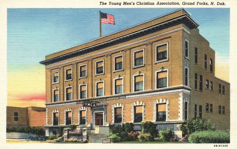 Vintage Postcard 1920's The Young Men's Christian Association Grand Forks N. D.