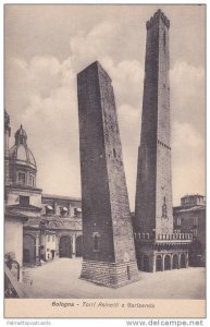 Torri Asinelli e Garisenda, Bologna, Emilia-Romagna, Italy 1900-10s